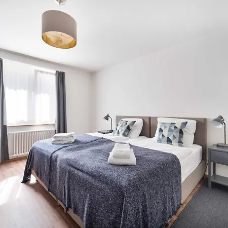 - 2br Balcony View & Parking شقة *